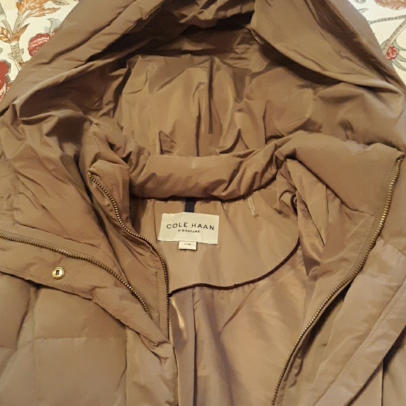 COPY - Womens puffer winter jacket! - Picture 2 of 5